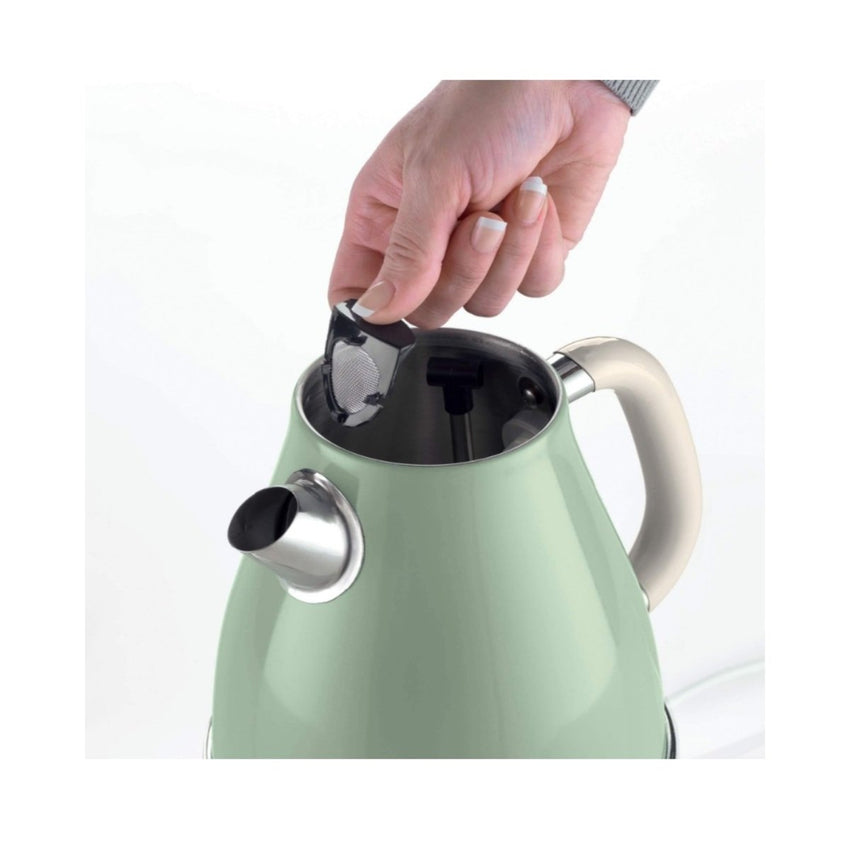 Ariete Vintage Kettle 2000W 1.7L Green Retro Design with Modern Efficiency
