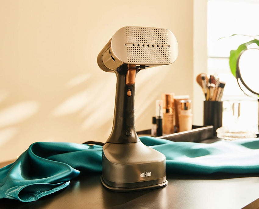 Braun 1600W Handheld Garment Steamer  Compact for Portable Steaming