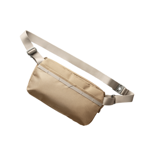 UNIQ DENVER CANVAS CROSSBODY BAG (5L) - DESERT KHAKI (DESERT KHAKI)