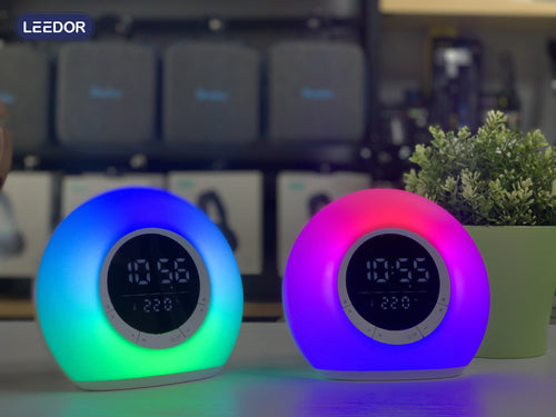 مكبر صوت LEEDOR RBG اللاسلكي الملون بشاشة رقمية TWS للمنزل وسطح المكتب ومكبر صوت بلوتوث LD-P11
