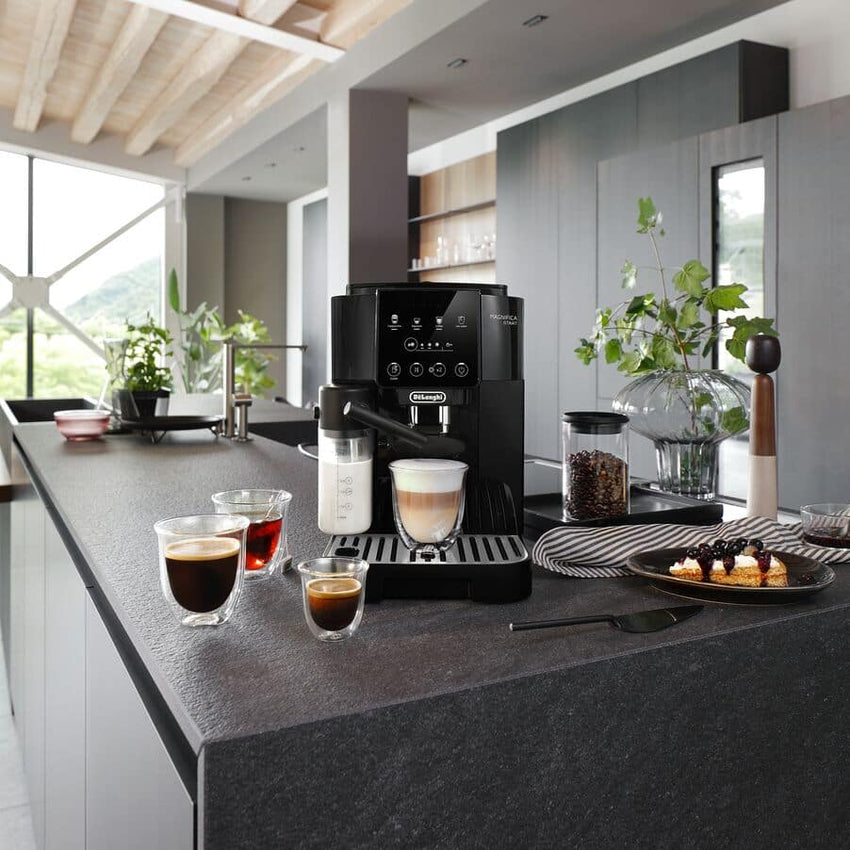 Delonghi Coffee Machine 1450W 15 Bar Black High-Power Espresso Machine with 1L Tank