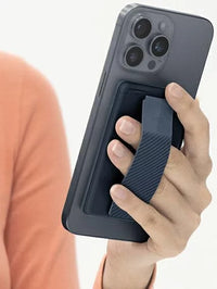 Uniq Heldro ID Magnetic Card Holder With Grip-Band and Stand - Storm Blue EOL