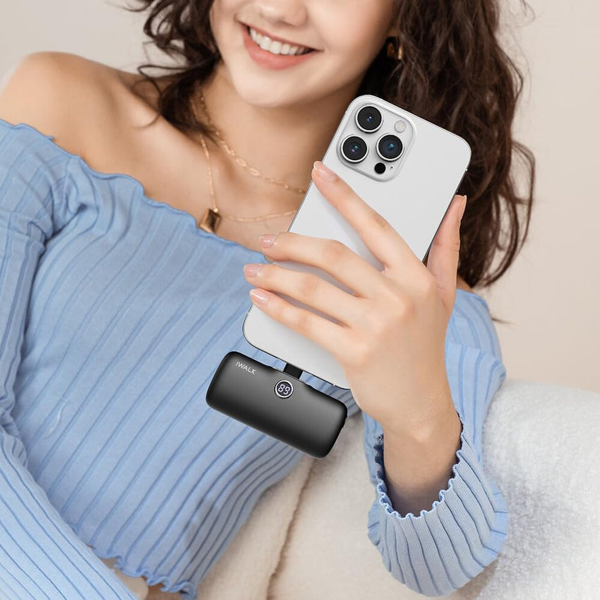 iWALK USB C Portable Charger for iPhone 15/16, Mini 20W 4,800mAh Wireless Power Bank Fast Charging Travel Battery Pack Compatible with iPhone 16/15/15 Plus/15 Pro/15 Pro Max, Andriod Phone Samsung Black