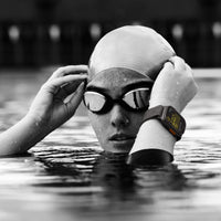 ساعة Apple Watch Ultra 2 GPS + Cellular 49 مم هيكل من التيتانيوم الأسود مع حلقة سوداء - مقاس صغير/متوسط 