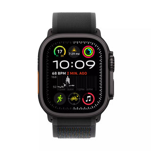 Apple Watch Ultra 2 (49 مم، GPS + Cellular) - أسود تيتانيوم / حلقة تريل سوداء M/L