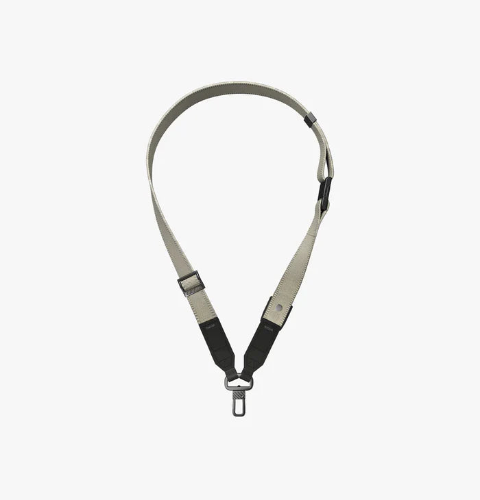 UNIQ VISTA 2-IN-1 LANYARD AND HAND STRAP Dark Khaki (Dark Khaki)
