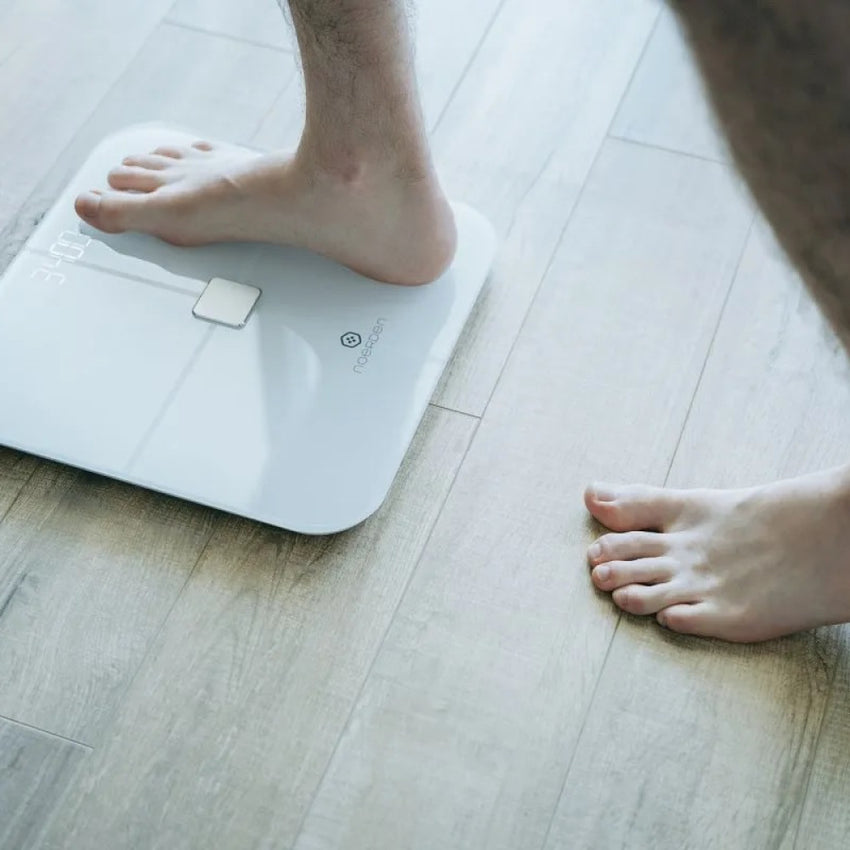 SENSORI Wi-Fi Smart Body Scale with User Auto-recognition to track heart rate and analyze body White     PNS-0202-IN